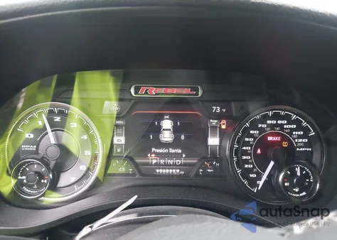 2020 Ram 1500 Rebel 4X4 6'4 Box z USA, uszkodzony, nr VIN 1C6SRFET8LN280141